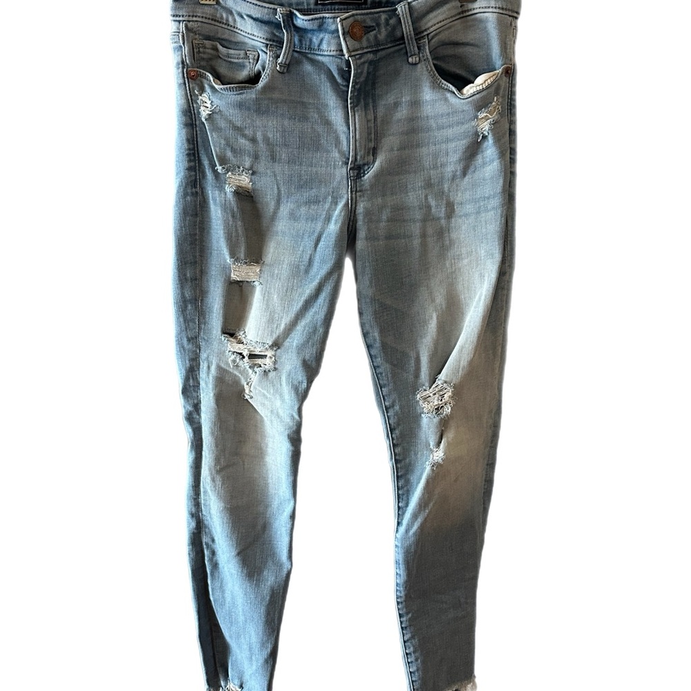 Abercrombie & Fitch Light Blue Distressed Ankle Jeans